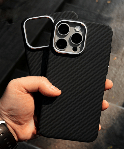 Black Wave Carbon Case™ (IMPORTED)