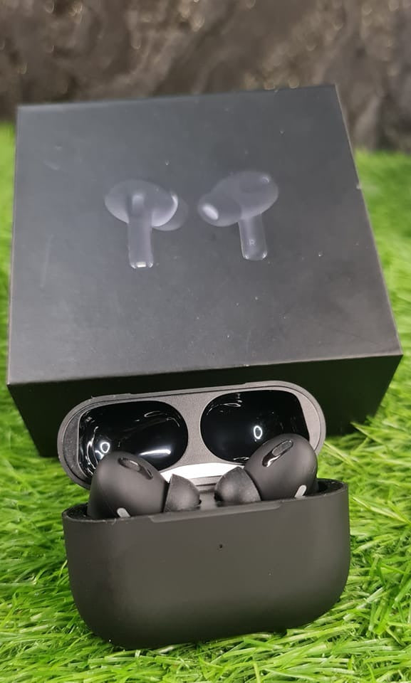 Black Pro 2 Tws Wireless Earbuds™ - (IMPORTED)